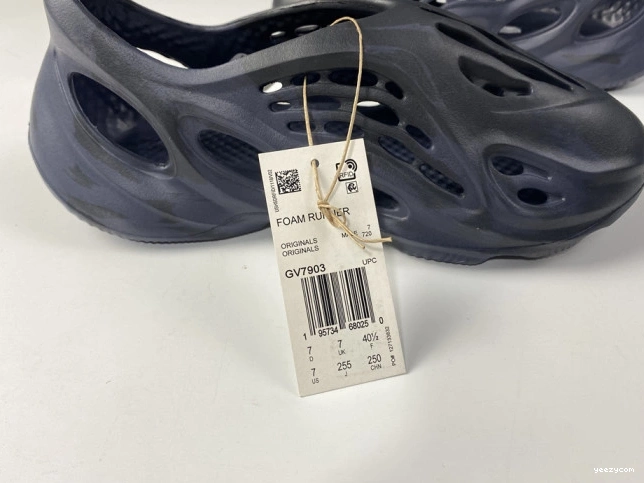 RNNR Foam Adidas Yeezy Blue GV7903 Mineral 0904